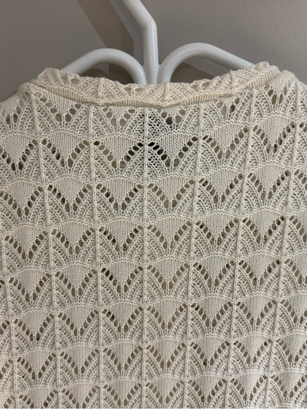 H&M Divided Cream / Ivory Open-Knit Button-Front Cardigan Size S - Picture 4 of 7